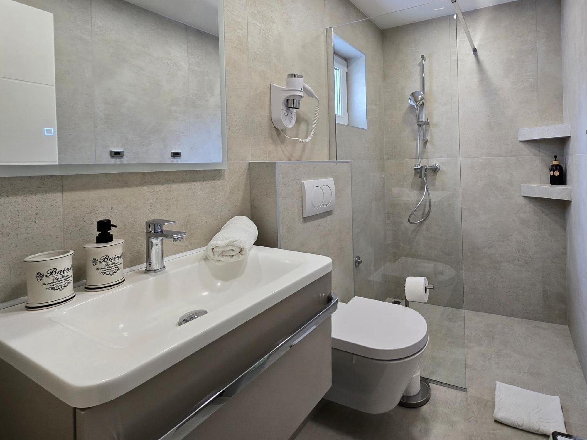 Apartments Goro Podstrana Room photo